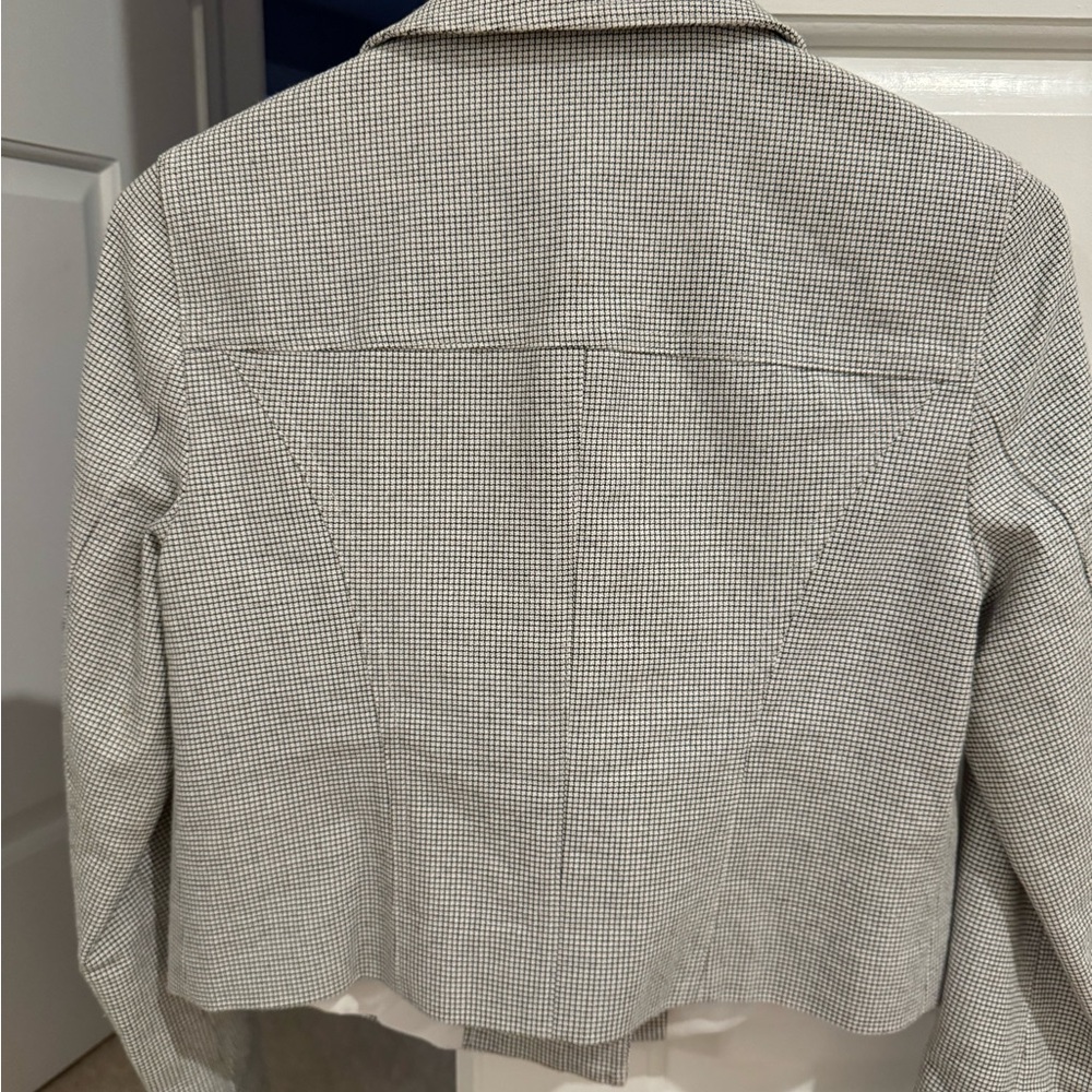 Loft Jacket - Picture 6 of 6